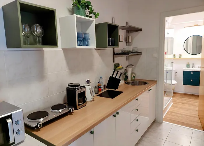 Apple Homestay Warsaw